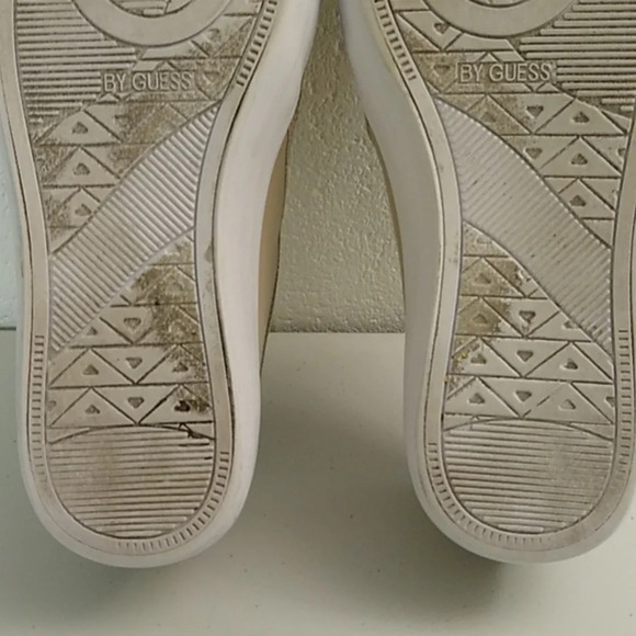 Guess Tan Quilted/Slip-on/Tennis Shoes/Casual Loafer - Picture 7 of 10